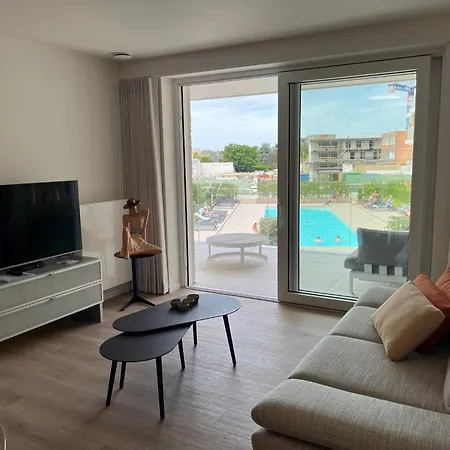 In With Sea View, Cleaning Included *