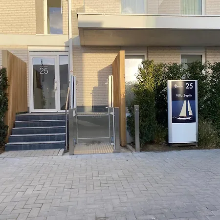 In Near The Beach, Cleaning Included Apartament Nieuwpoort